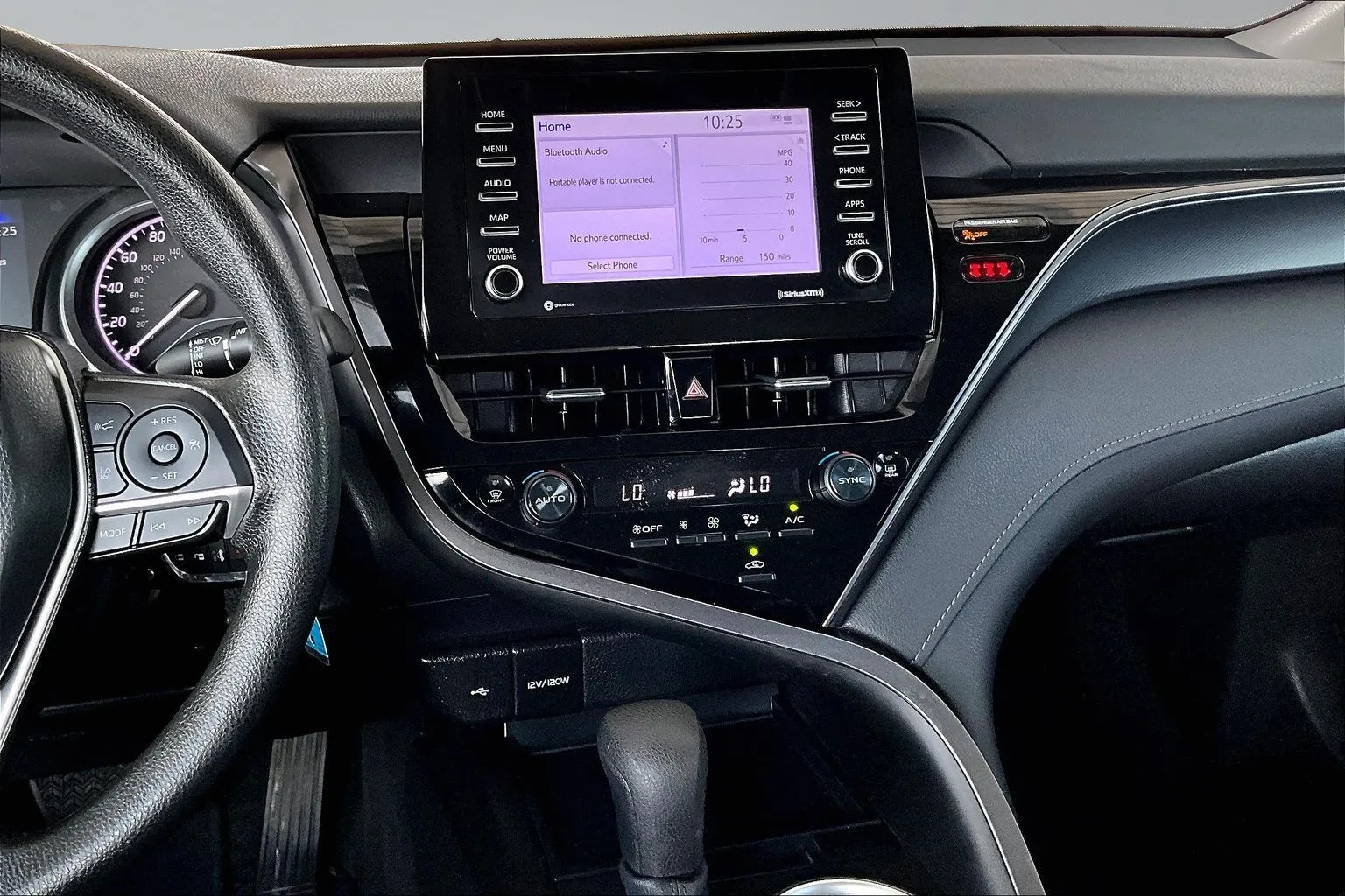 Toyota Camry photo 9