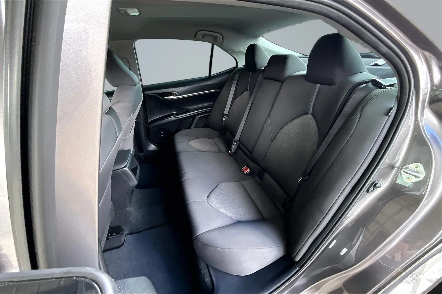 Toyota Camry photo 19