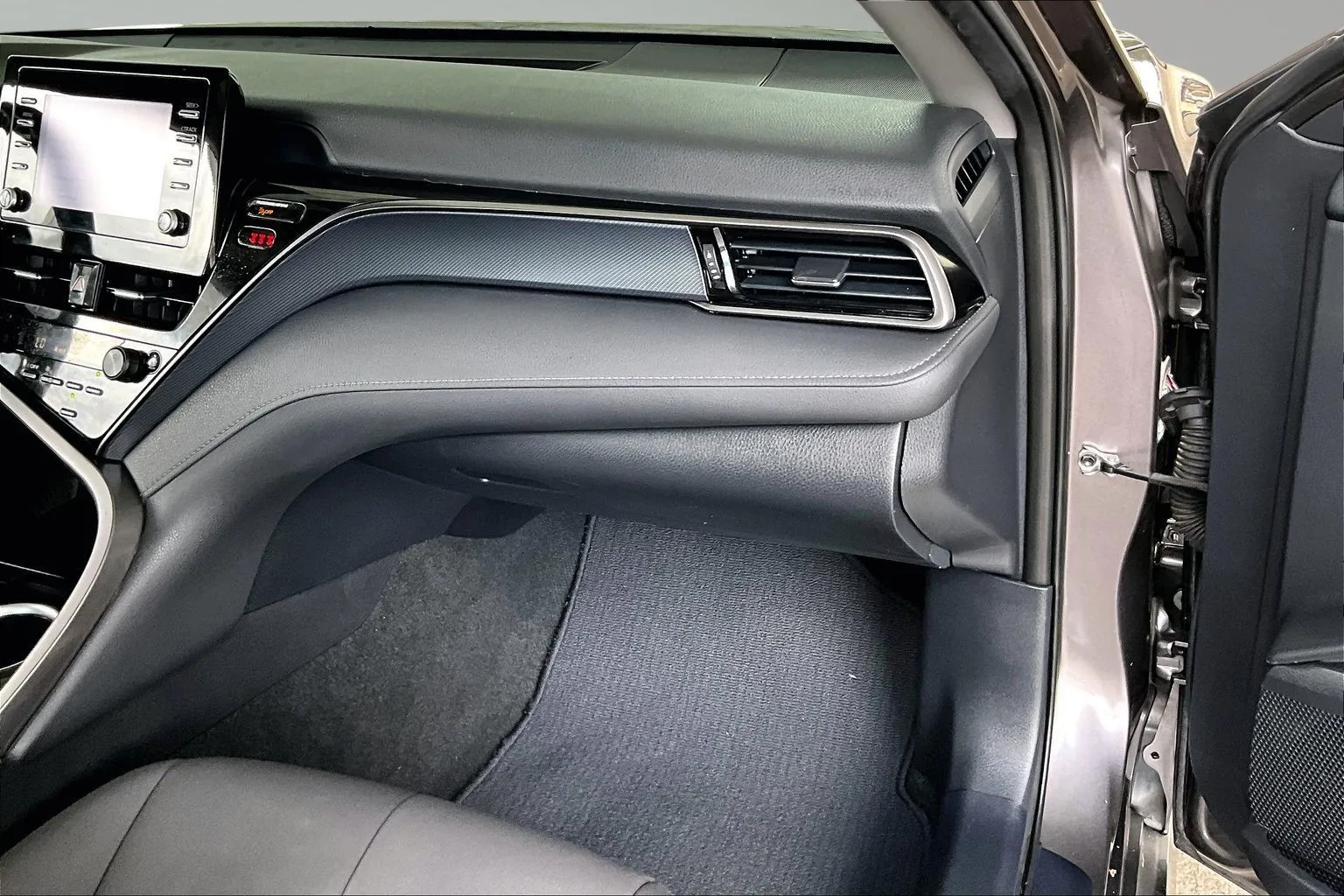Toyota Camry photo 23