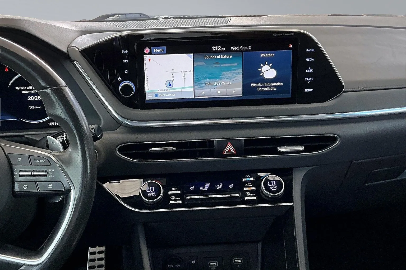 Hyundai Sonata photo 9