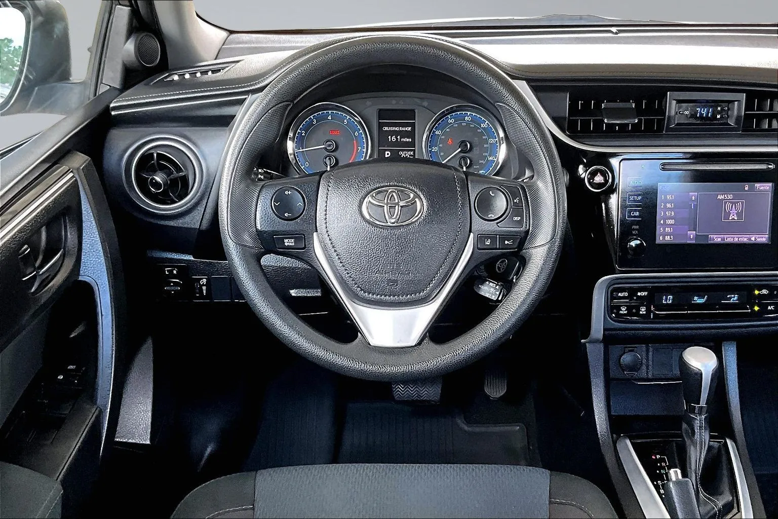 Toyota Corolla photo 8