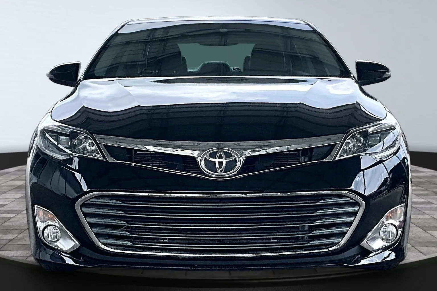 Toyota Avalon photo 2
