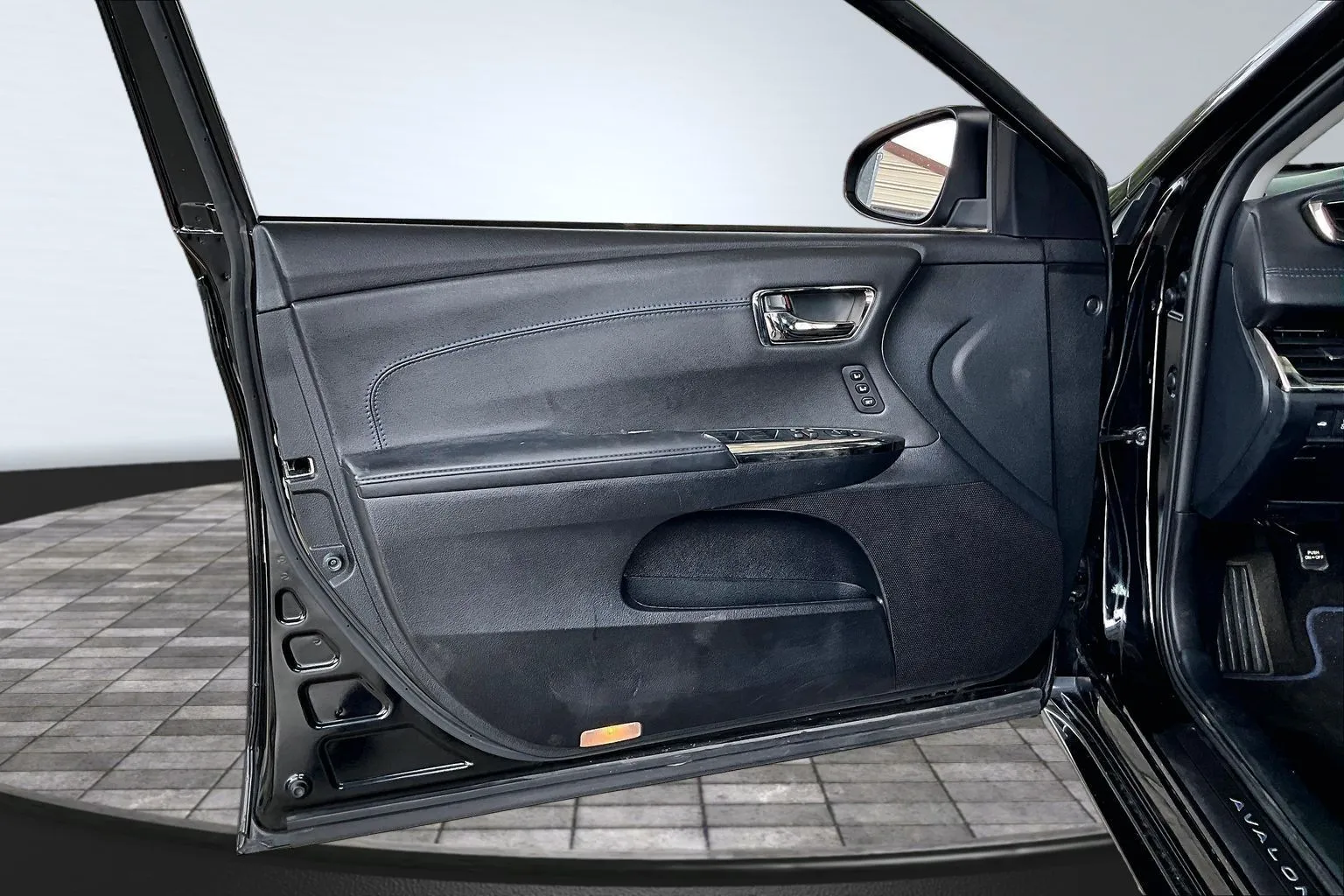 Toyota Avalon photo 17