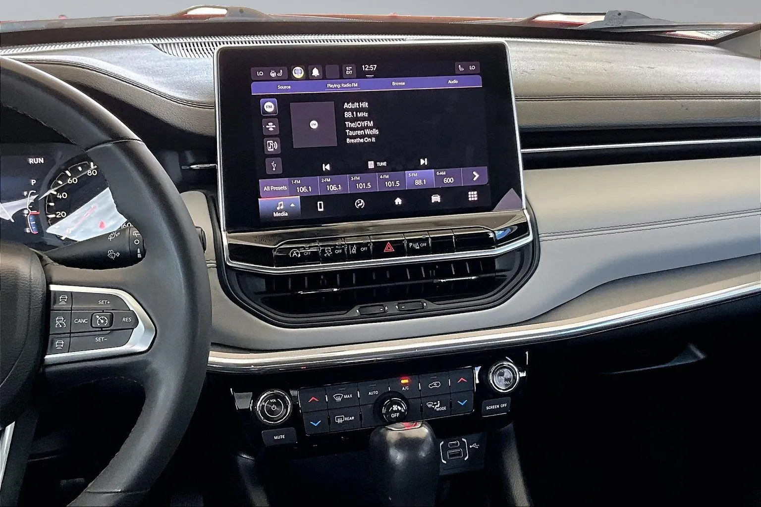 Jeep Compass photo 9