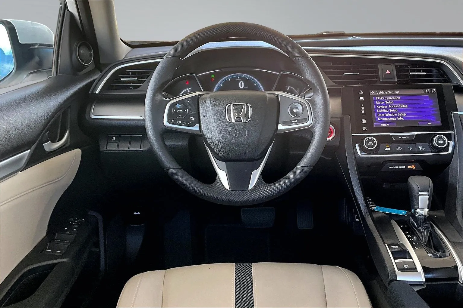 Honda Civic photo 8