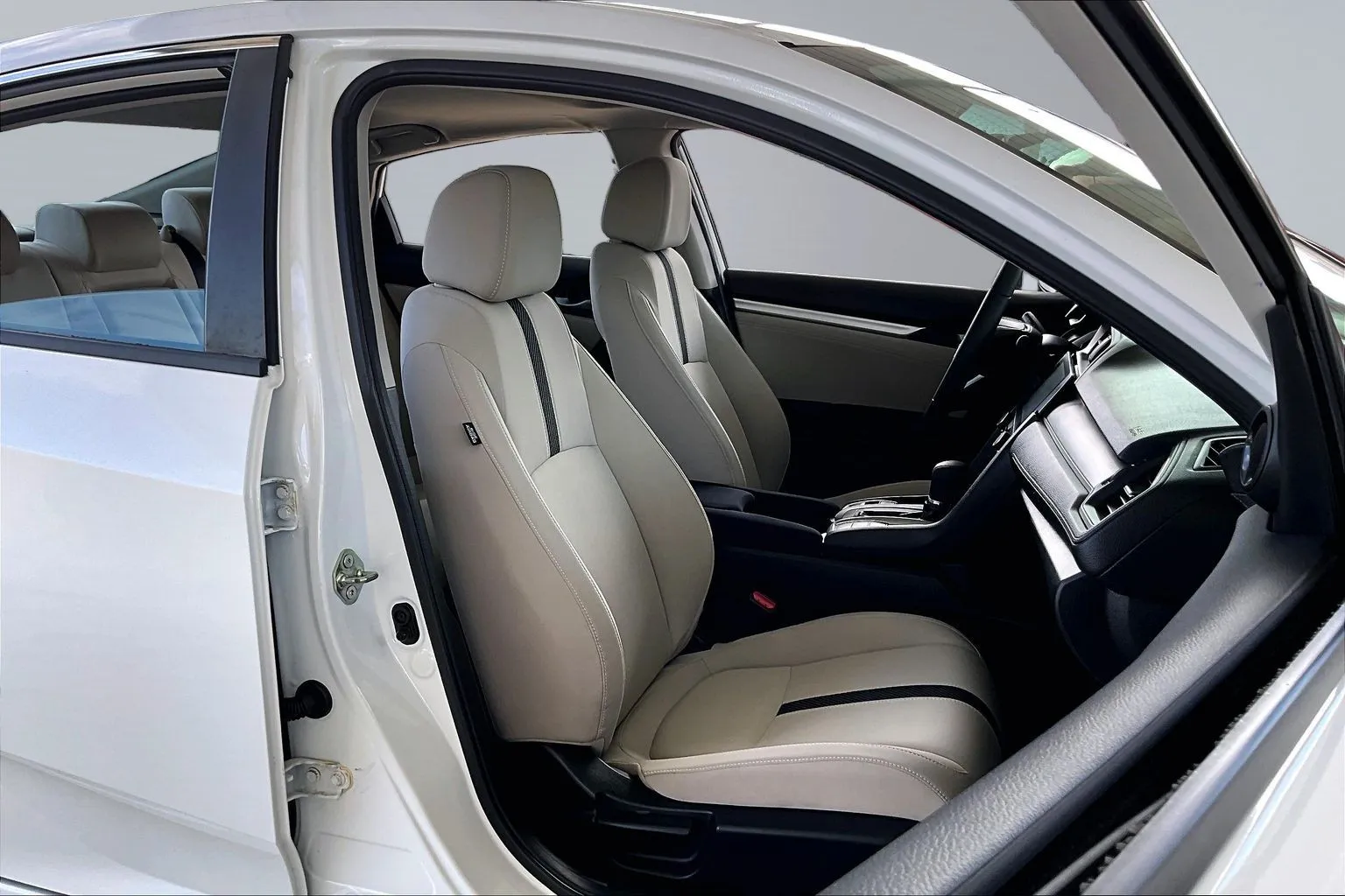 Honda Civic photo 26