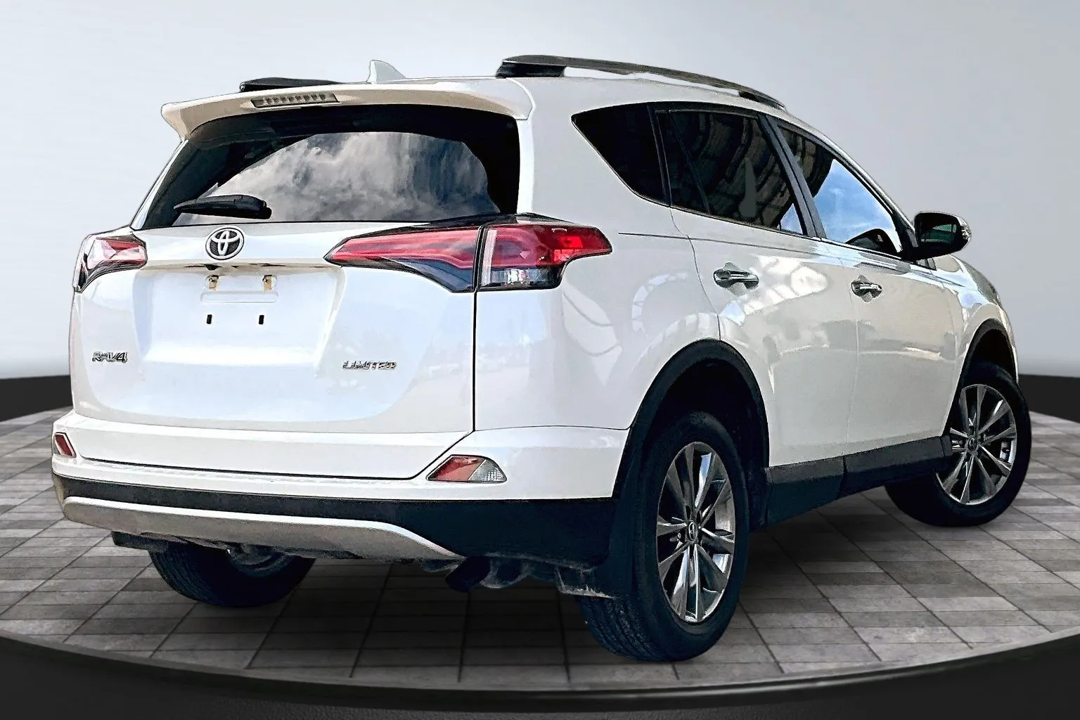 Toyota RAV4 photo 6