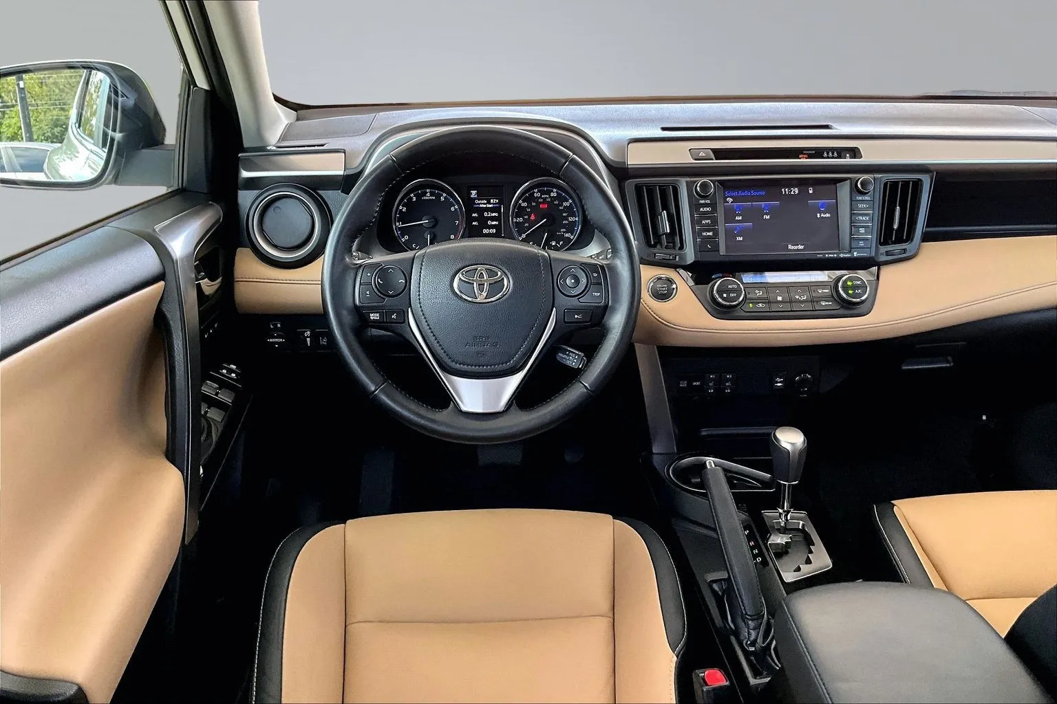 Toyota RAV4 photo 8