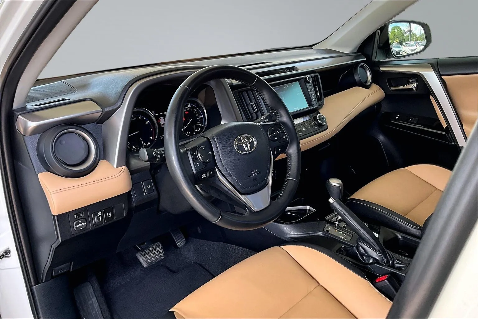 Toyota RAV4 photo 14