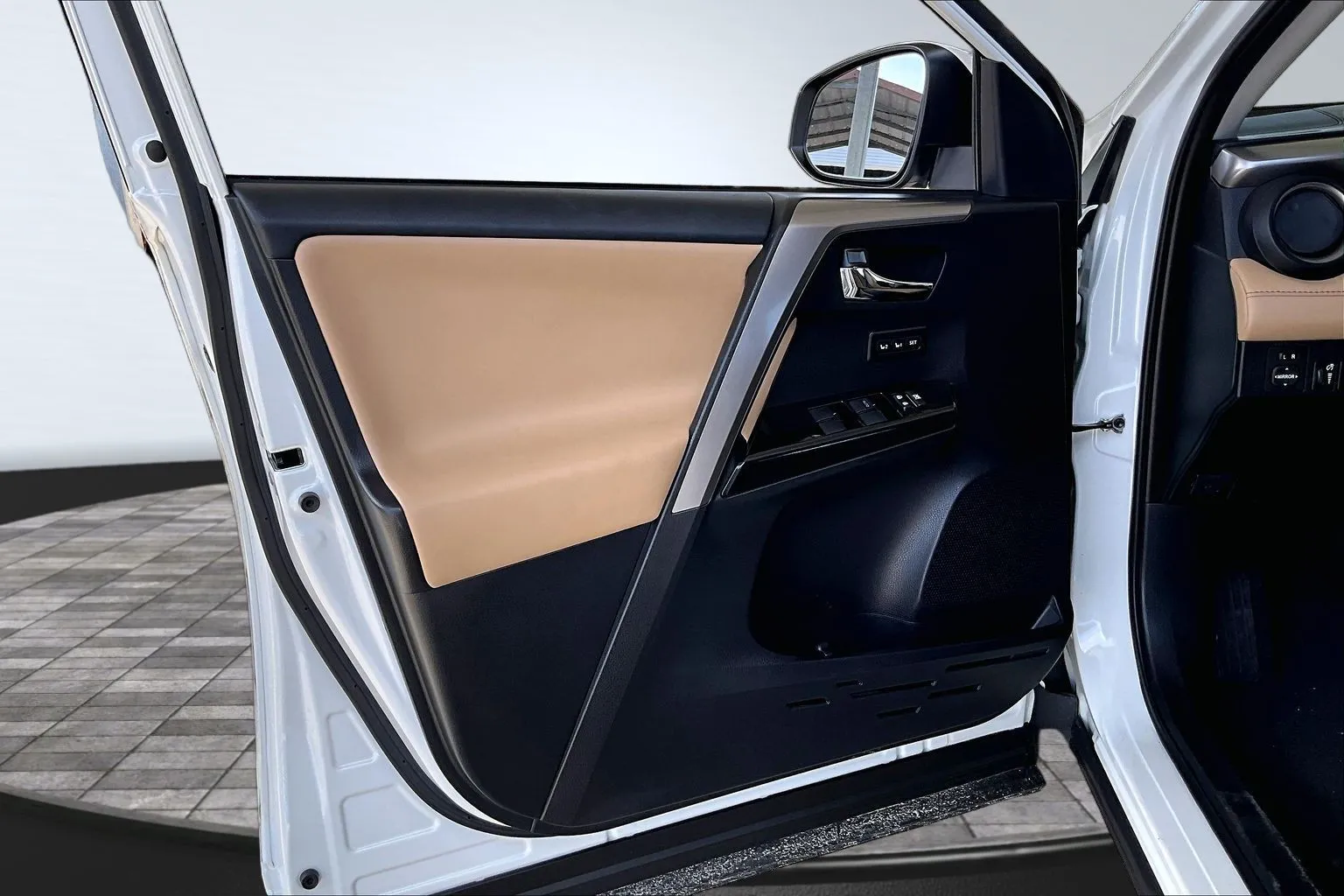 Toyota RAV4 photo 17