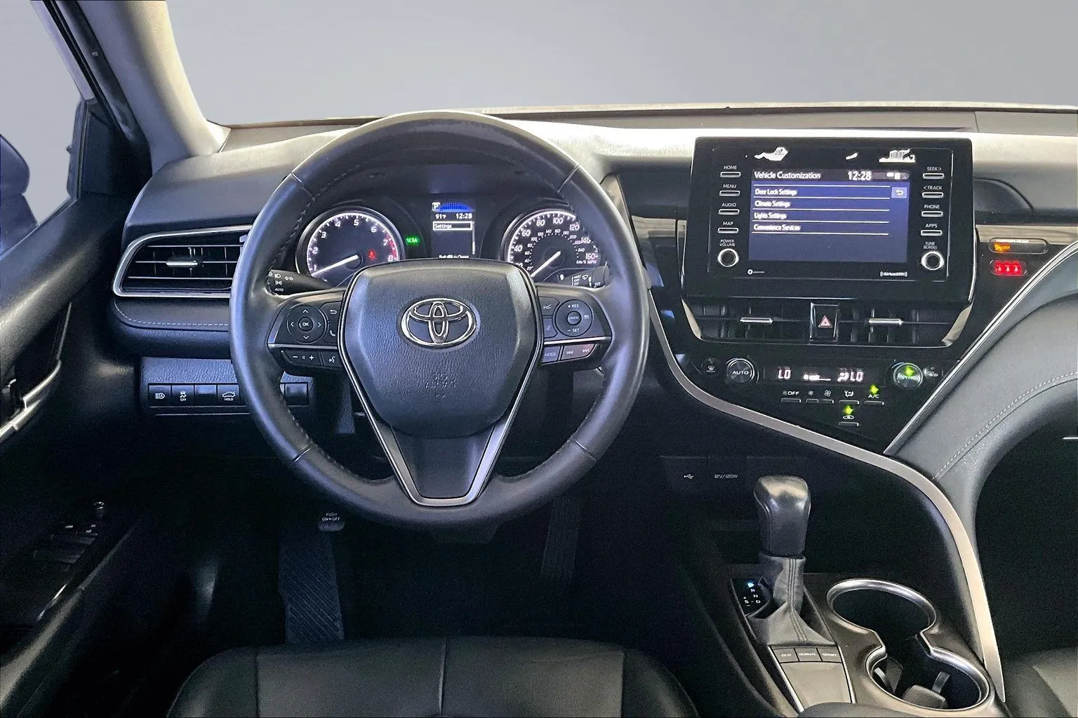 Toyota Camry photo 8