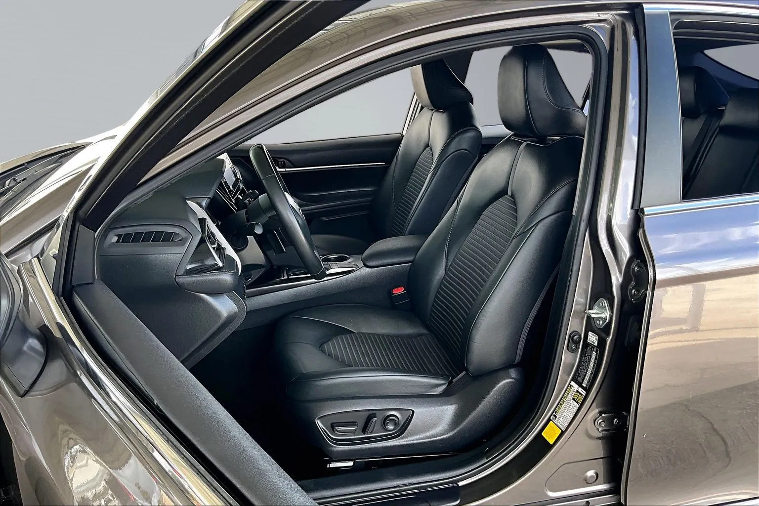 Toyota Camry photo 18