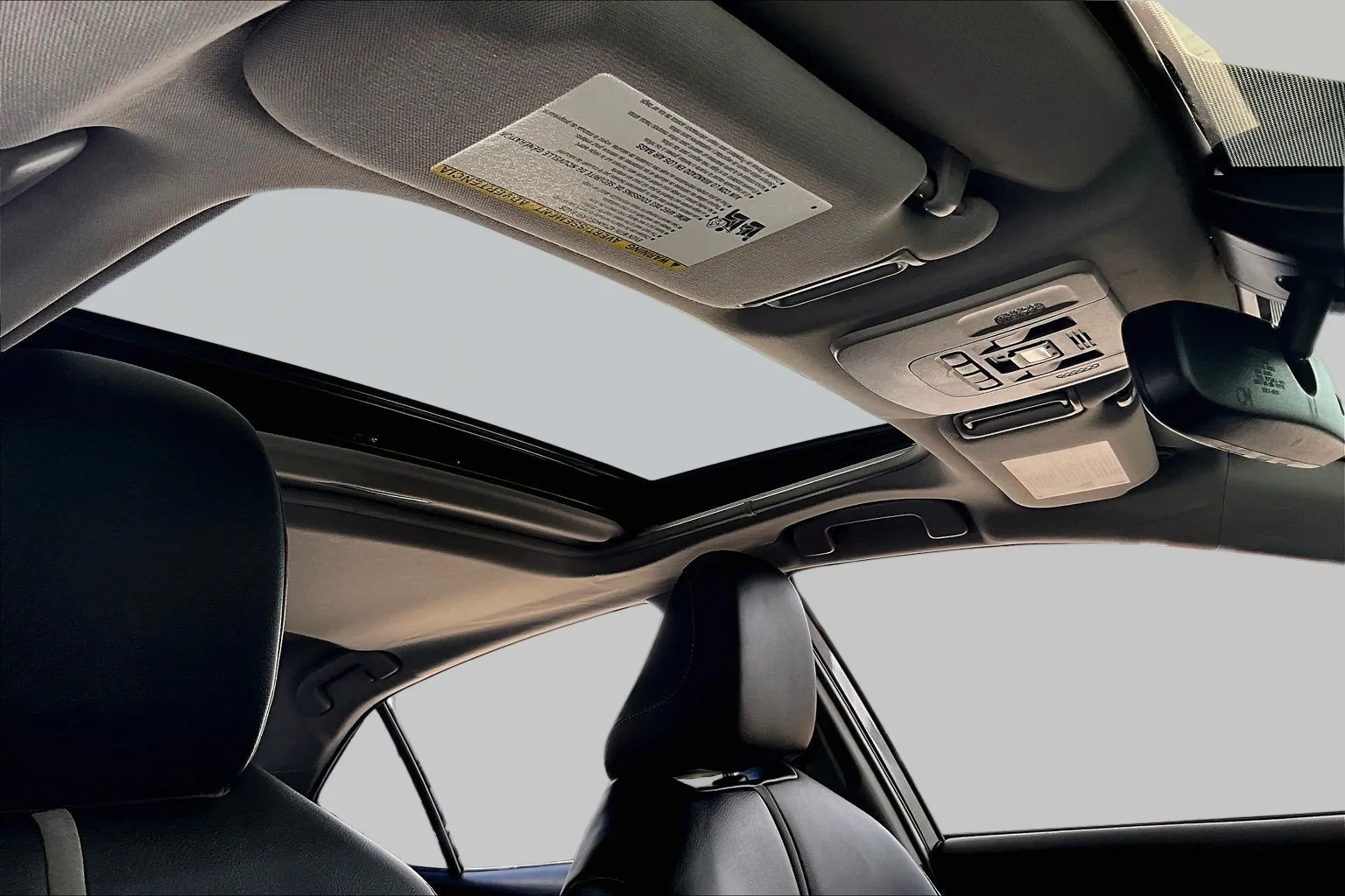 Toyota Camry photo 24
