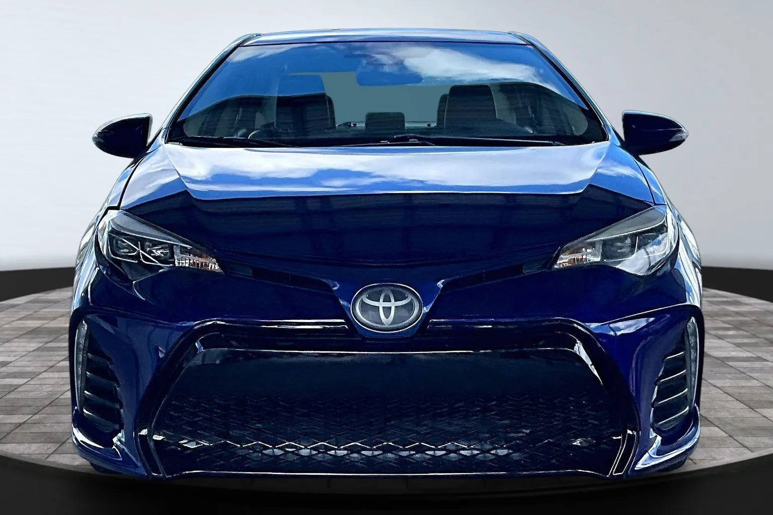 Toyota Corolla photo 2