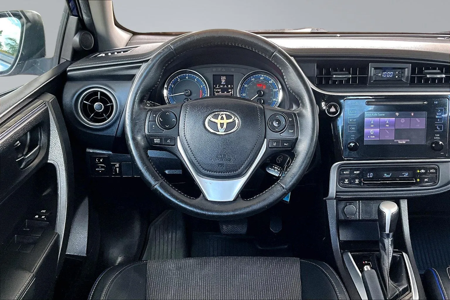 Toyota Corolla photo 8