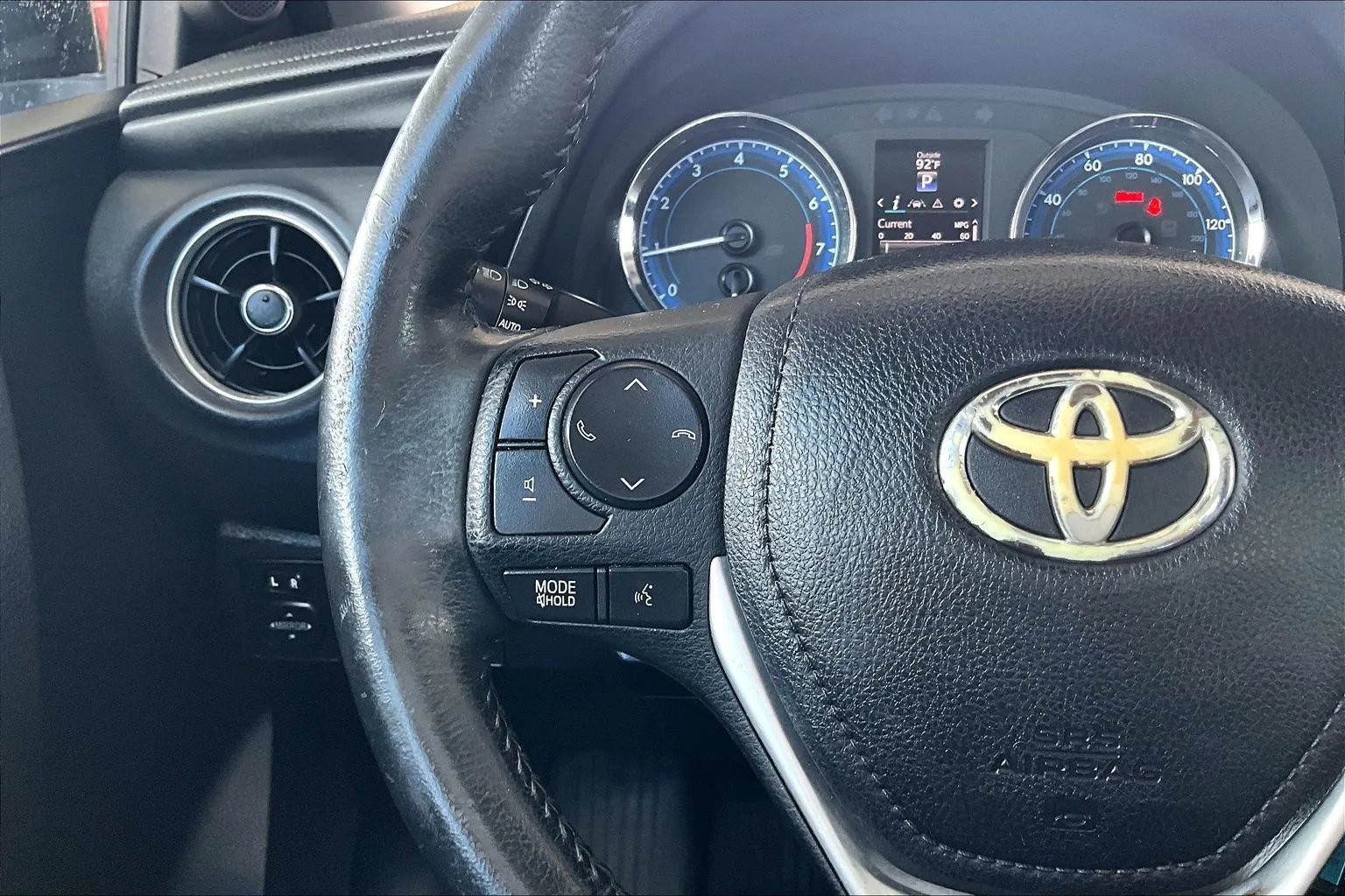 Toyota Corolla photo 10