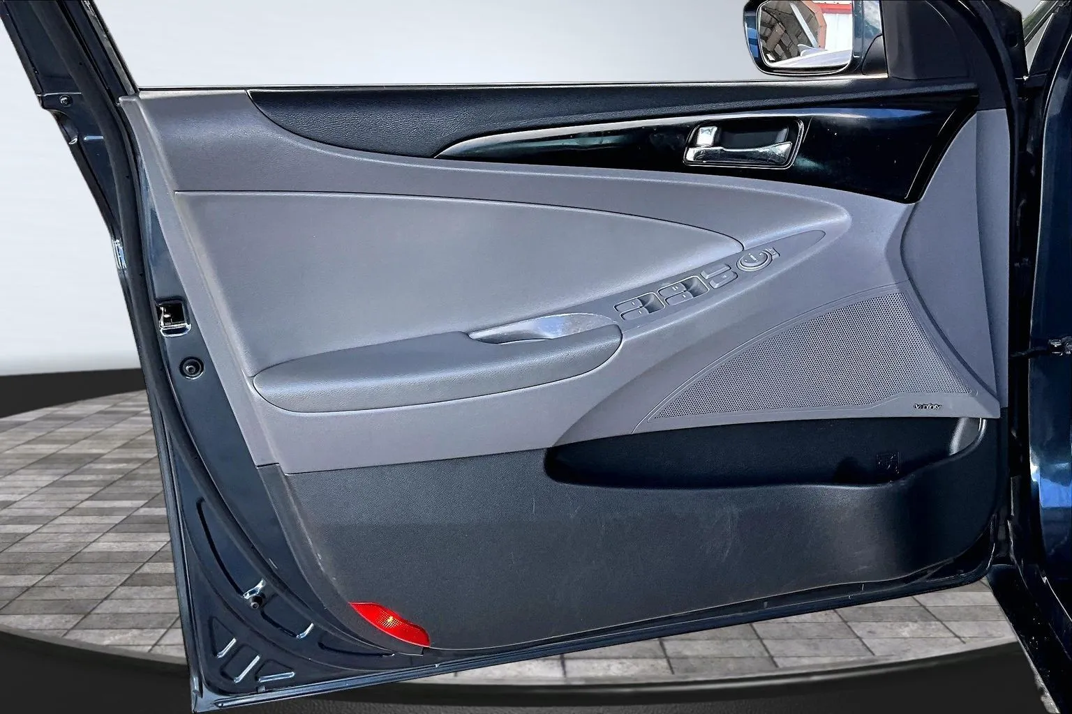 Hyundai Sonata photo 17