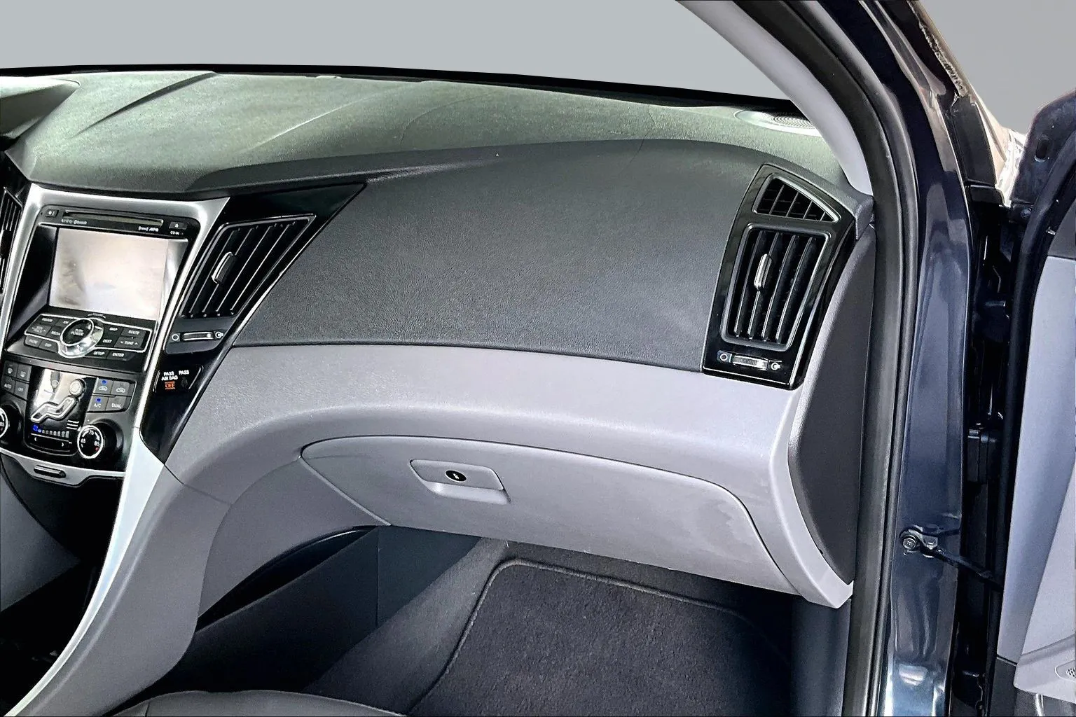 Hyundai Sonata photo 23
