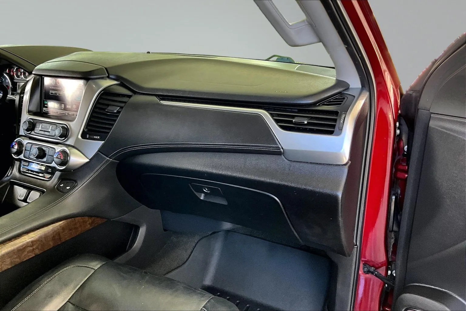 Chevrolet Suburban photo 20