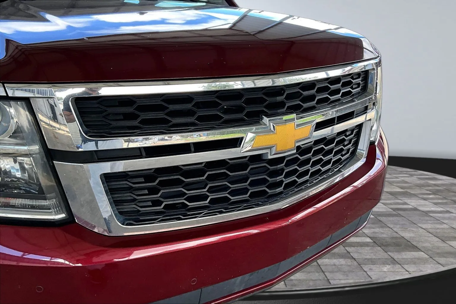 Chevrolet Suburban photo 27