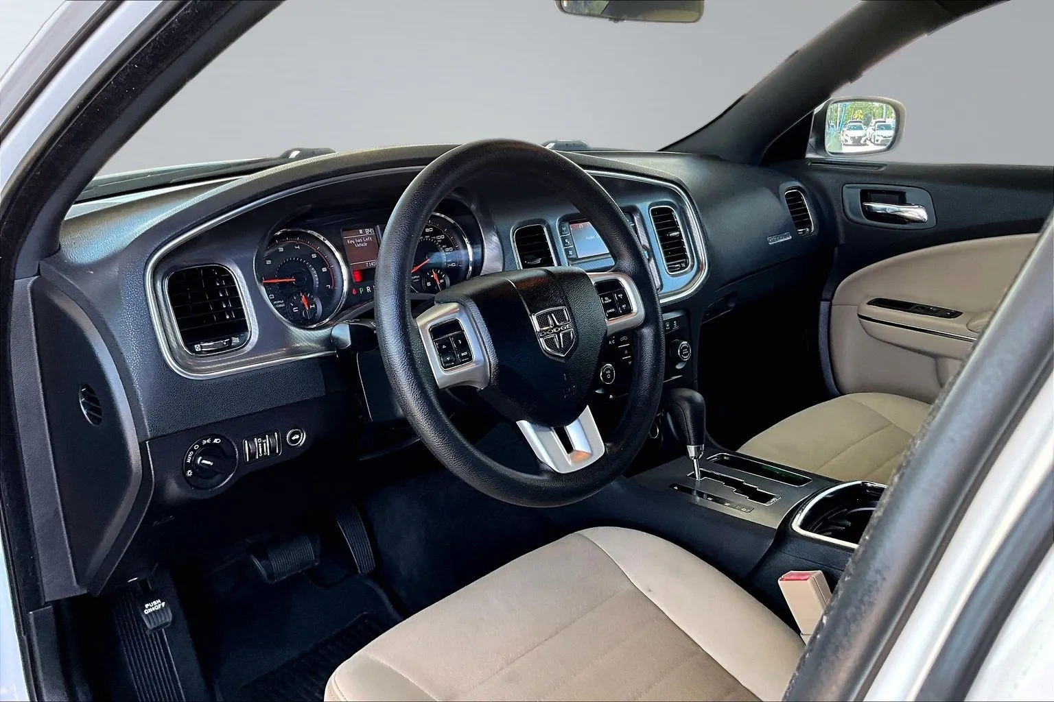 Dodge Charger photo 13
