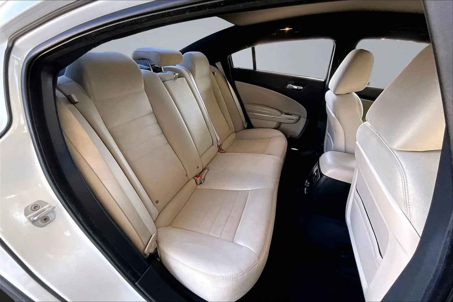 Dodge Charger photo 21