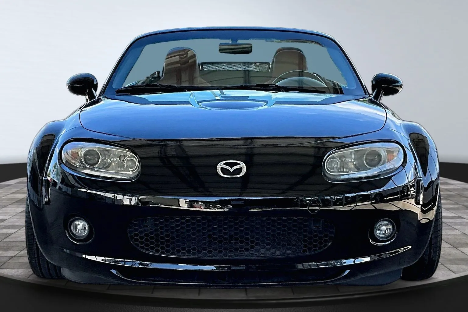 Mazda MX-5 photo 2