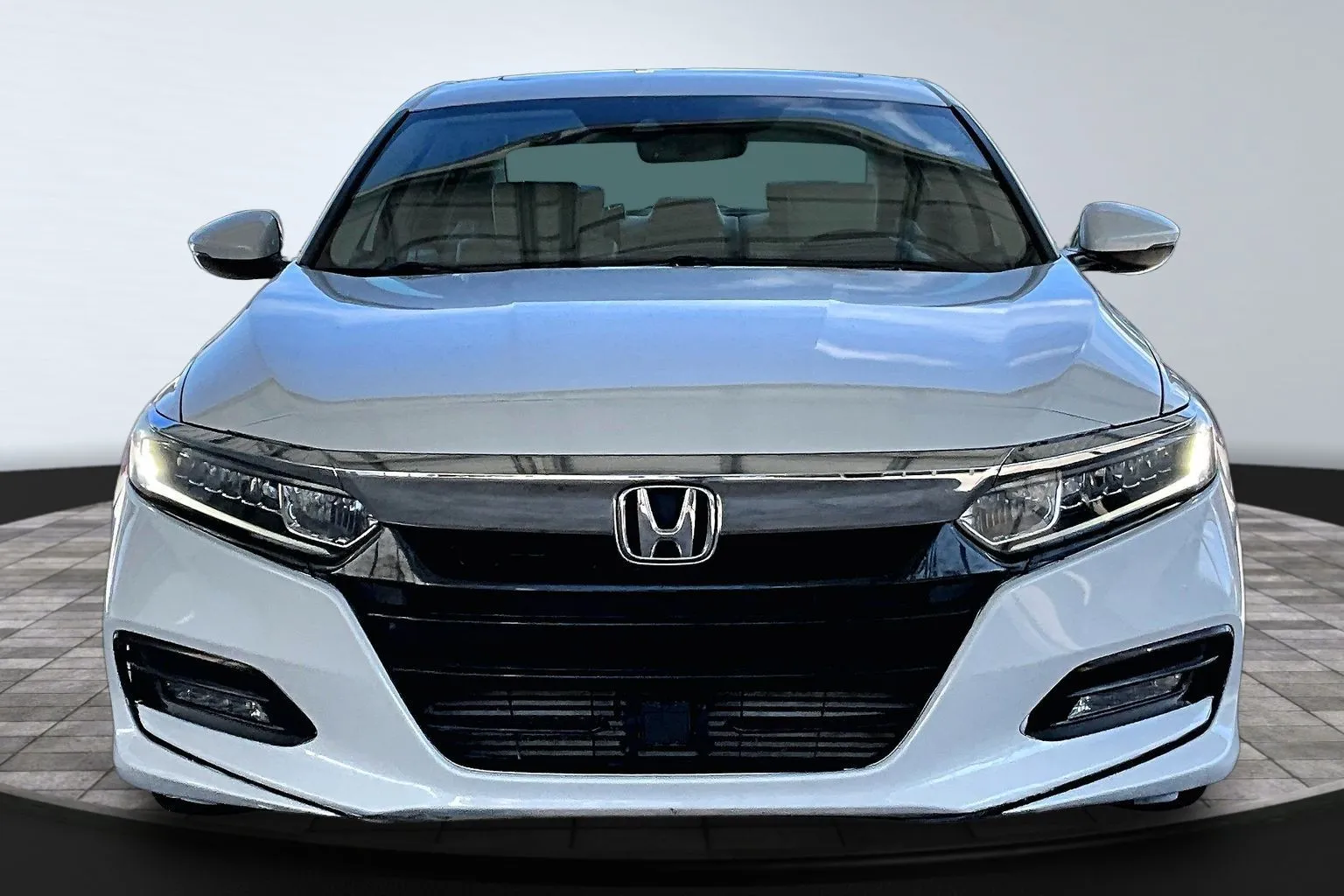 Honda Accord photo 2