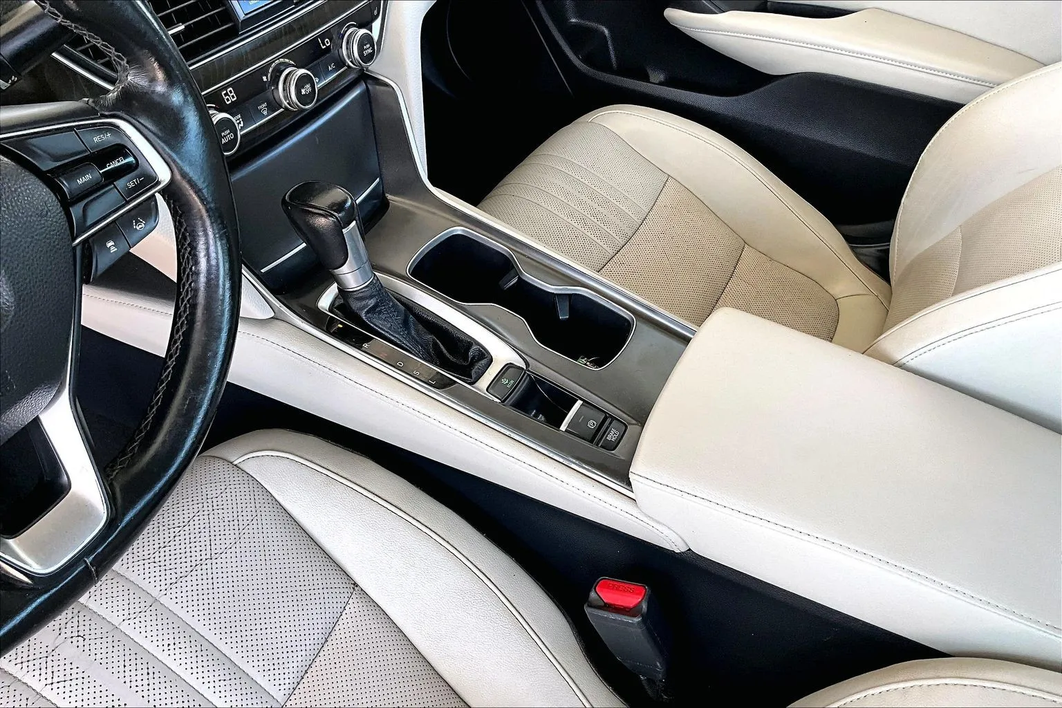 Honda Accord photo 15