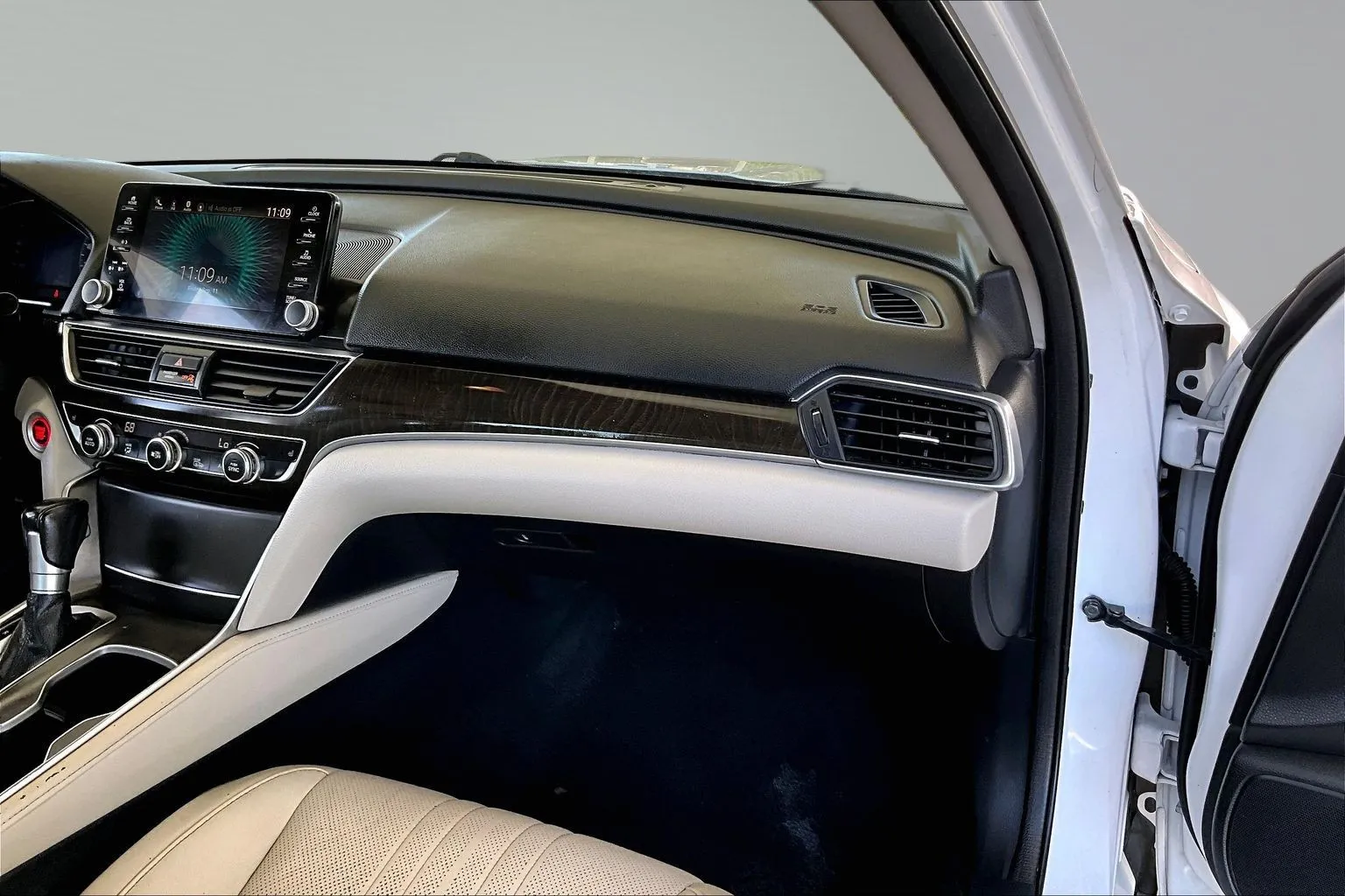 Honda Accord photo 23