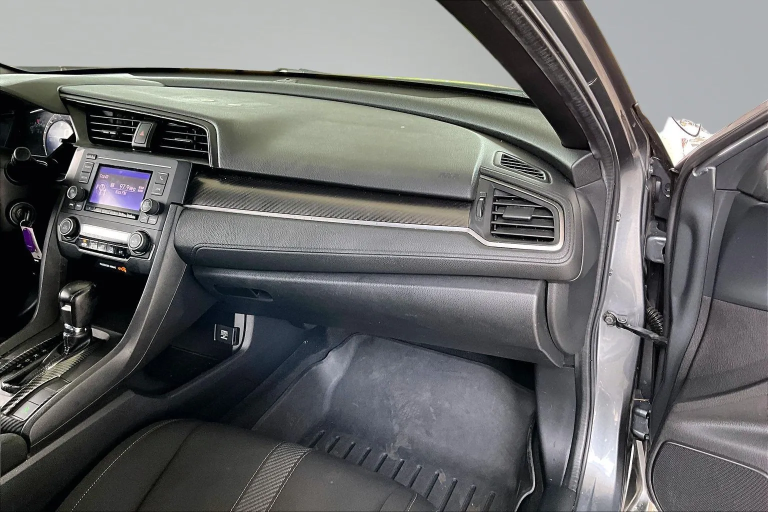 Honda Civic photo 23