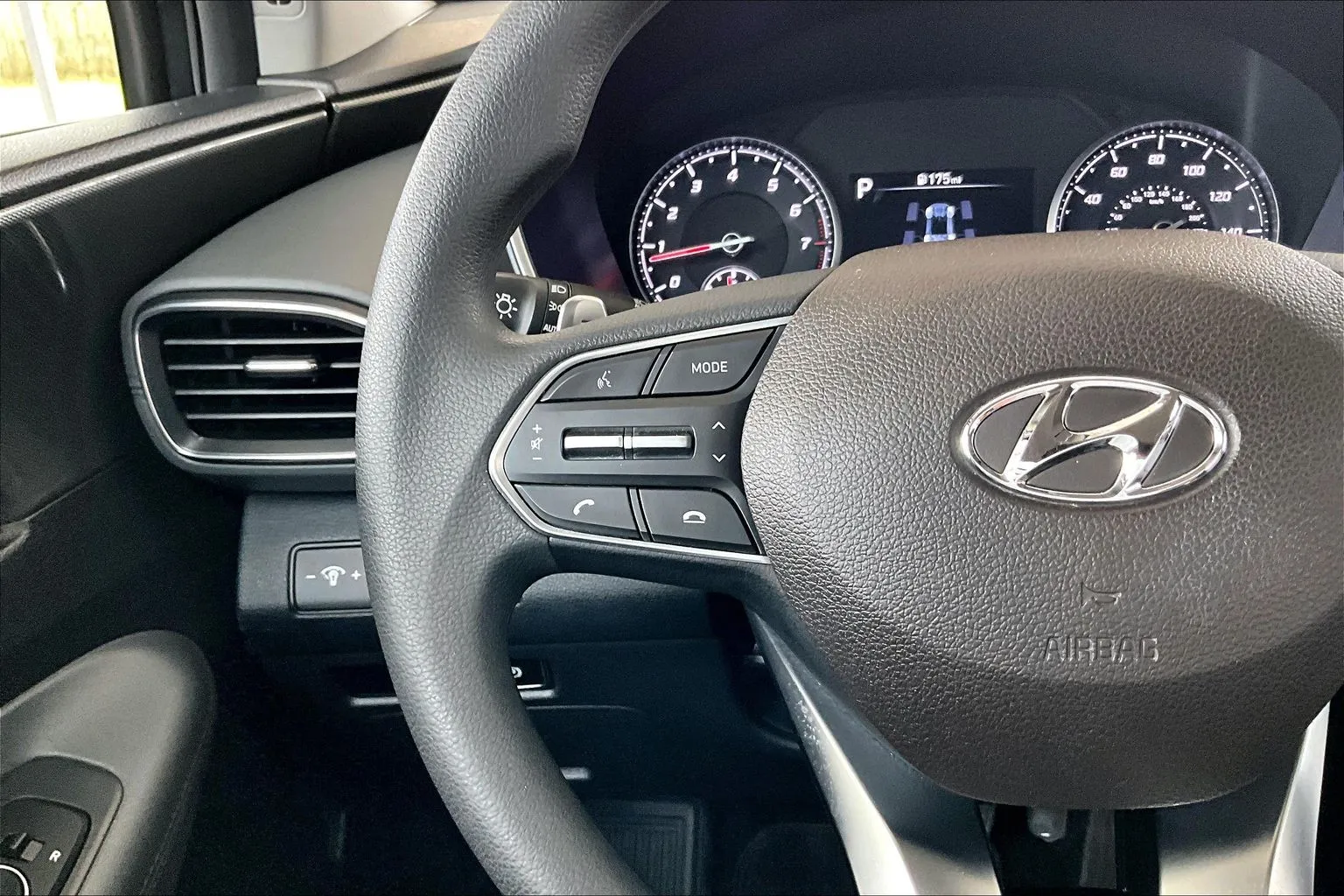Hyundai Santa Fe photo 10