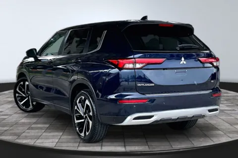 More photos of 2024 Mitsubishi Outlander SE at M&J Auto Sales and Service, FL