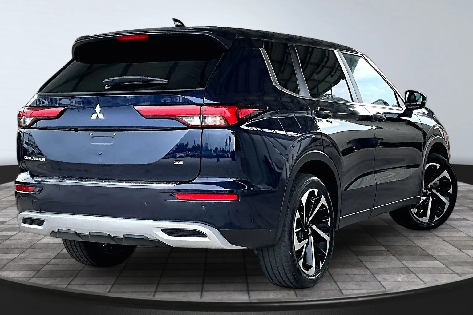 Mitsubishi Outlander photo 6