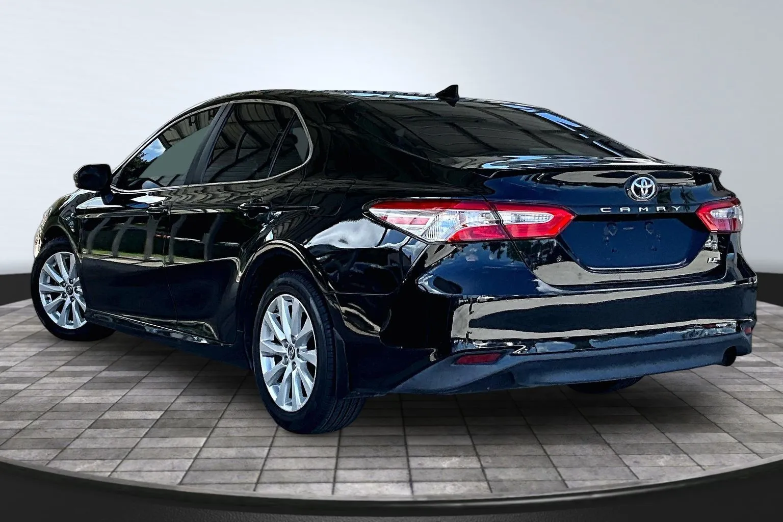 Toyota Camry photo 4