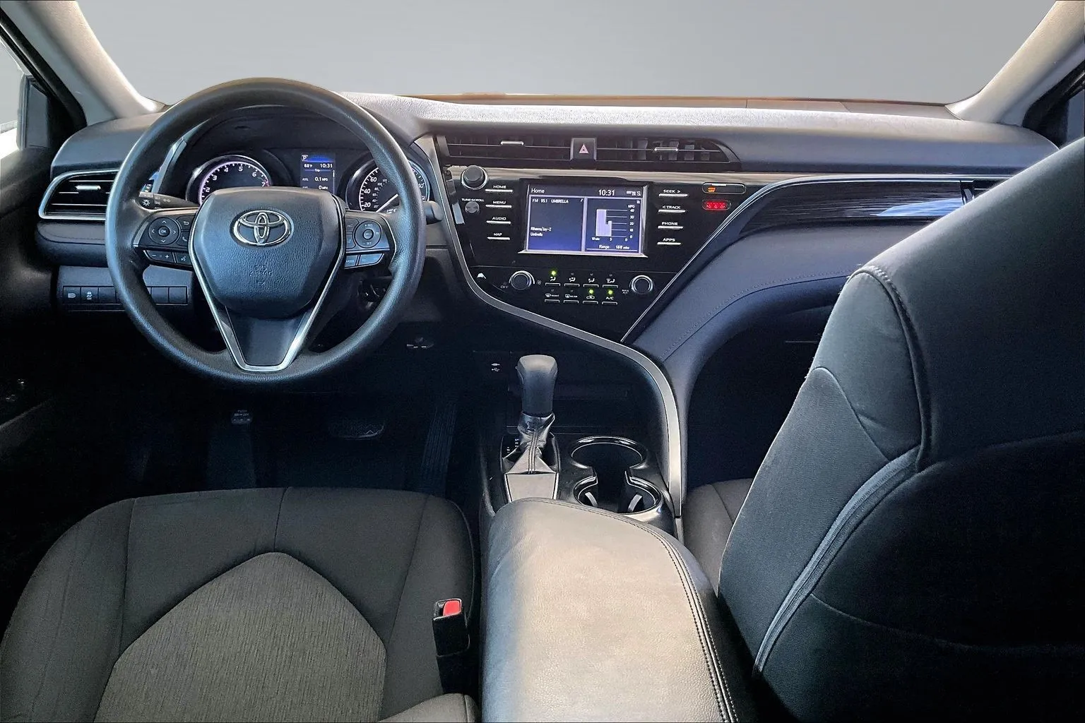 Toyota Camry photo 7