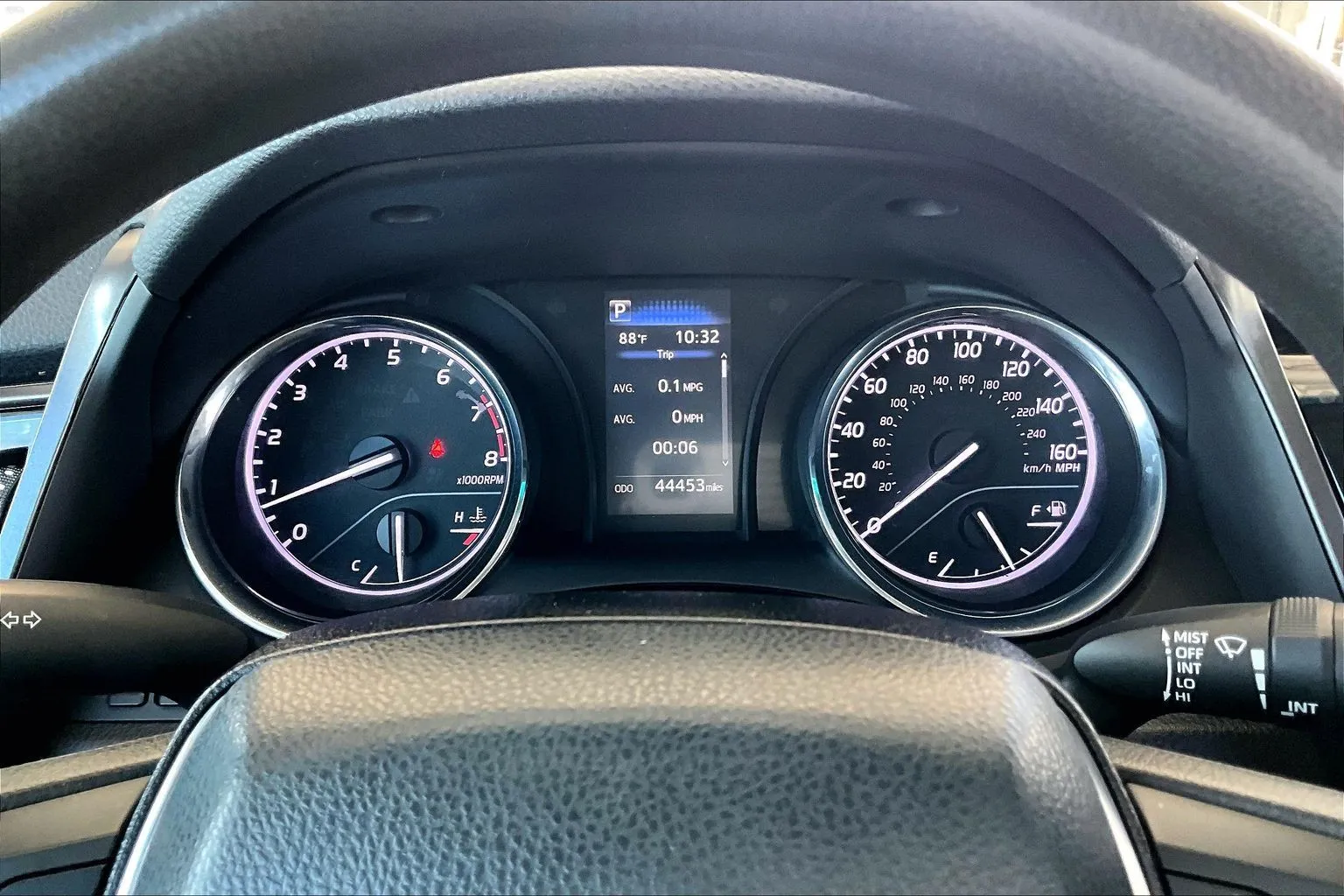 Toyota Camry photo 12