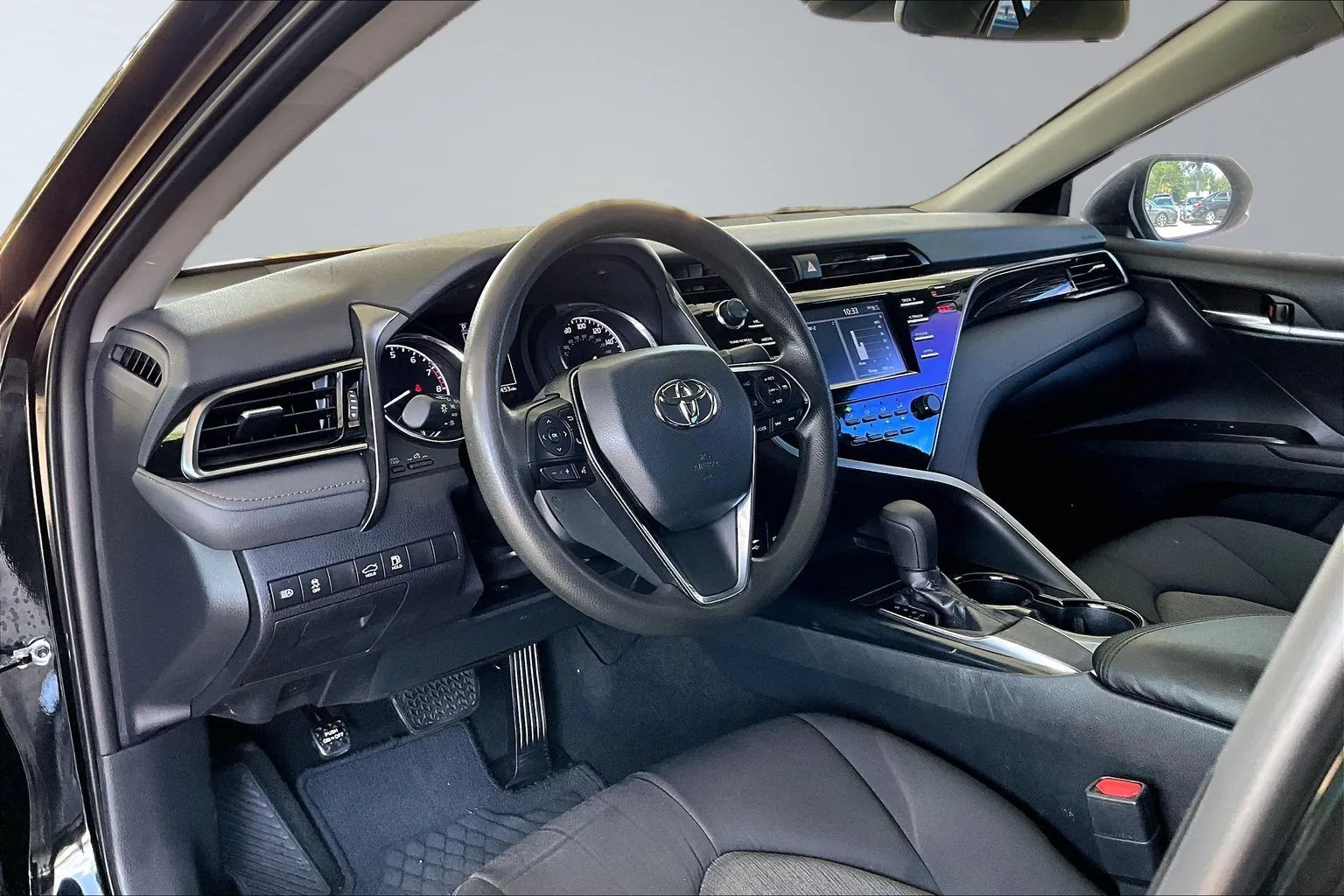 Toyota Camry photo 14