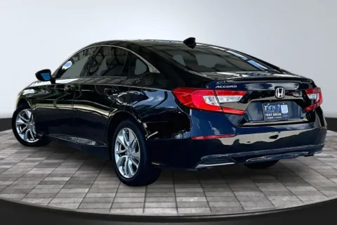More photos of 2019 Honda Accord LX at M&J Auto Sales and Service, FL