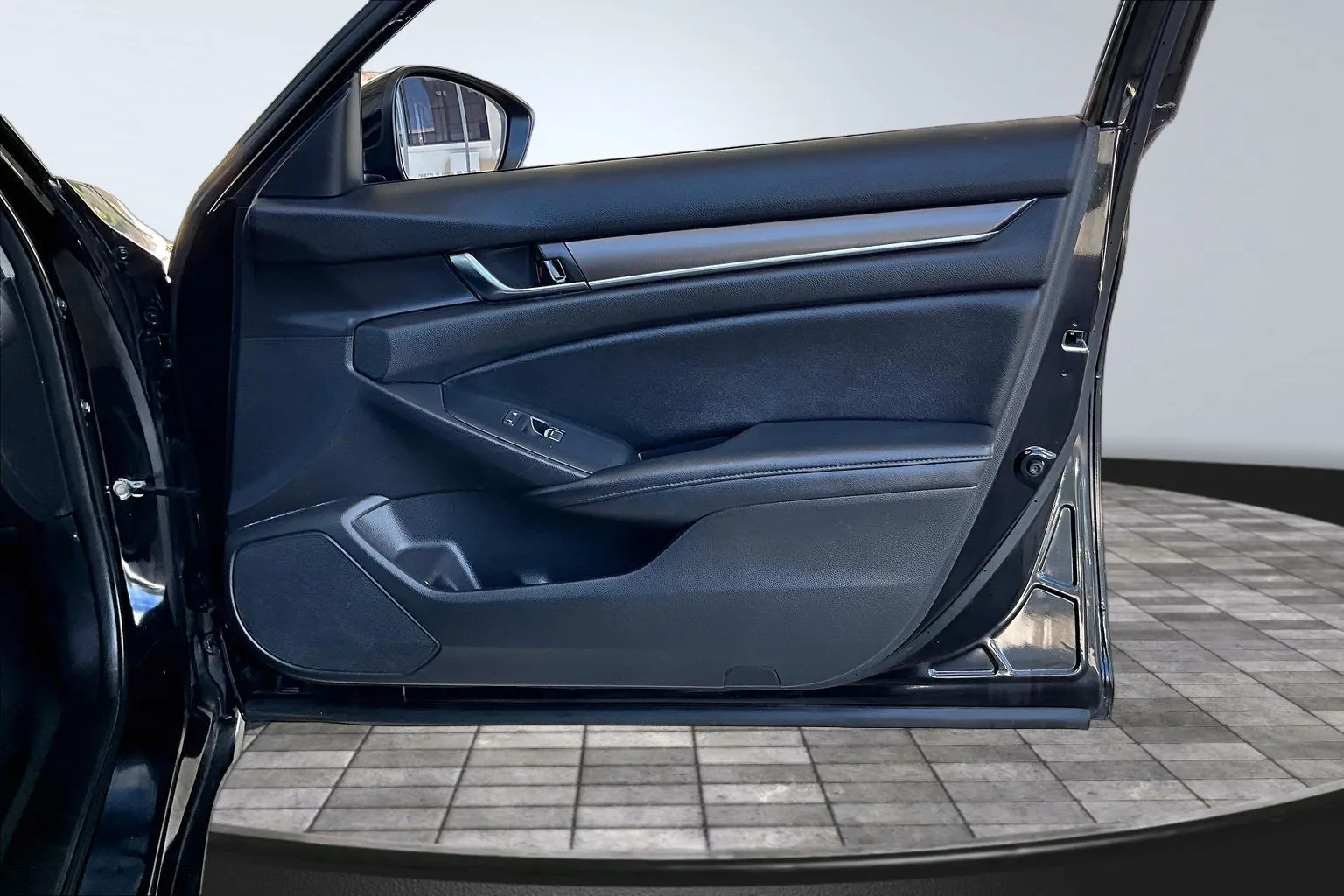 Honda Accord photo 24