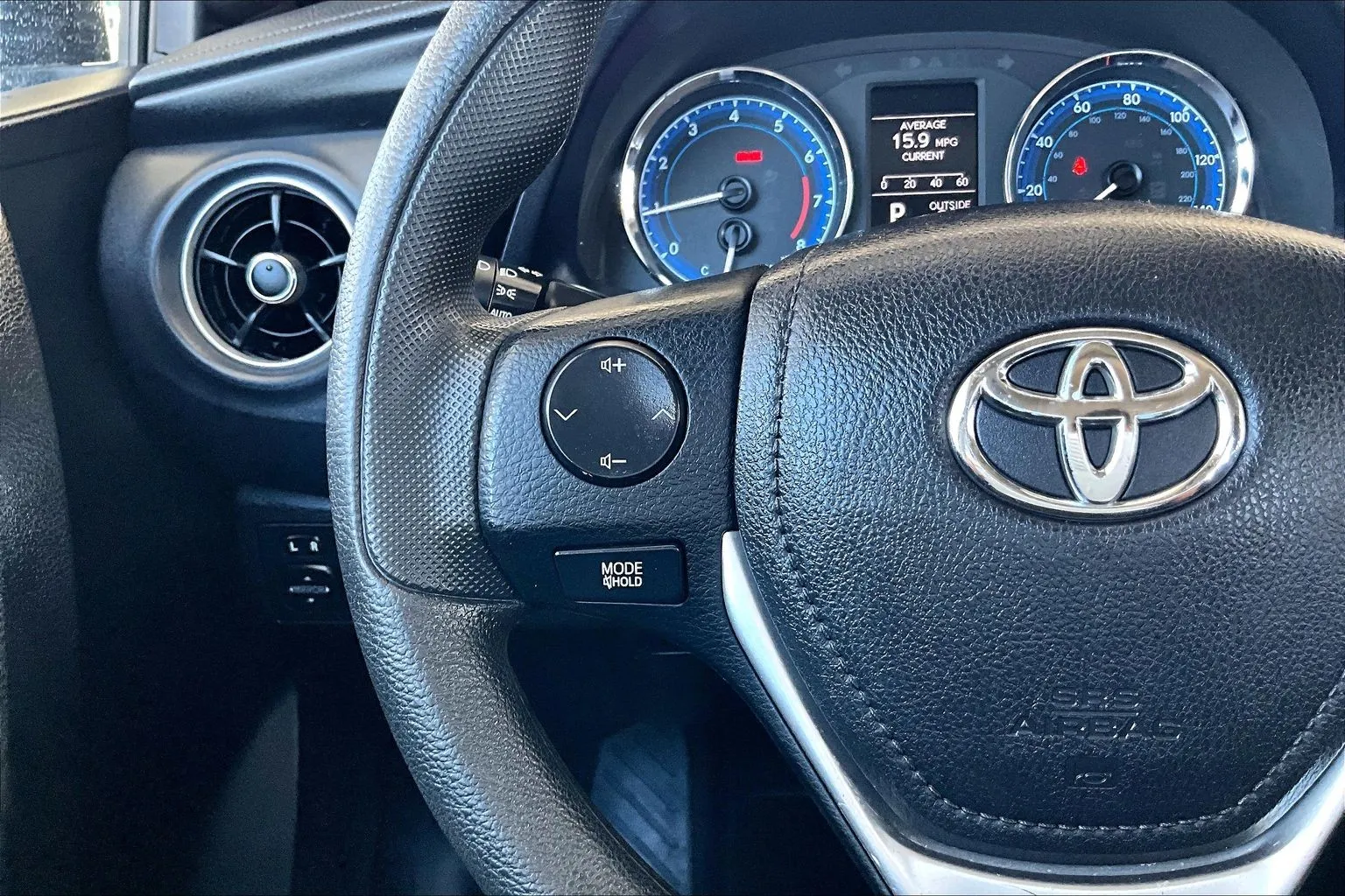 Toyota Corolla photo 10