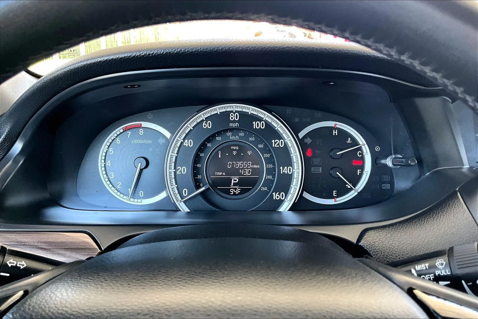 Honda Accord photo 12