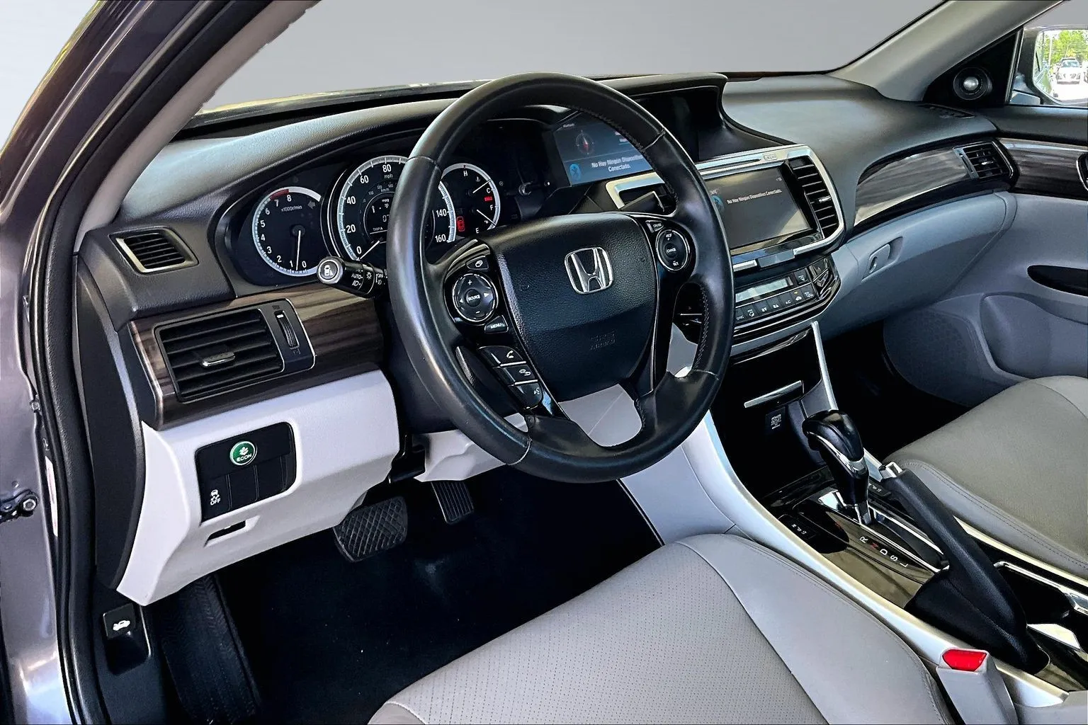 Honda Accord photo 14