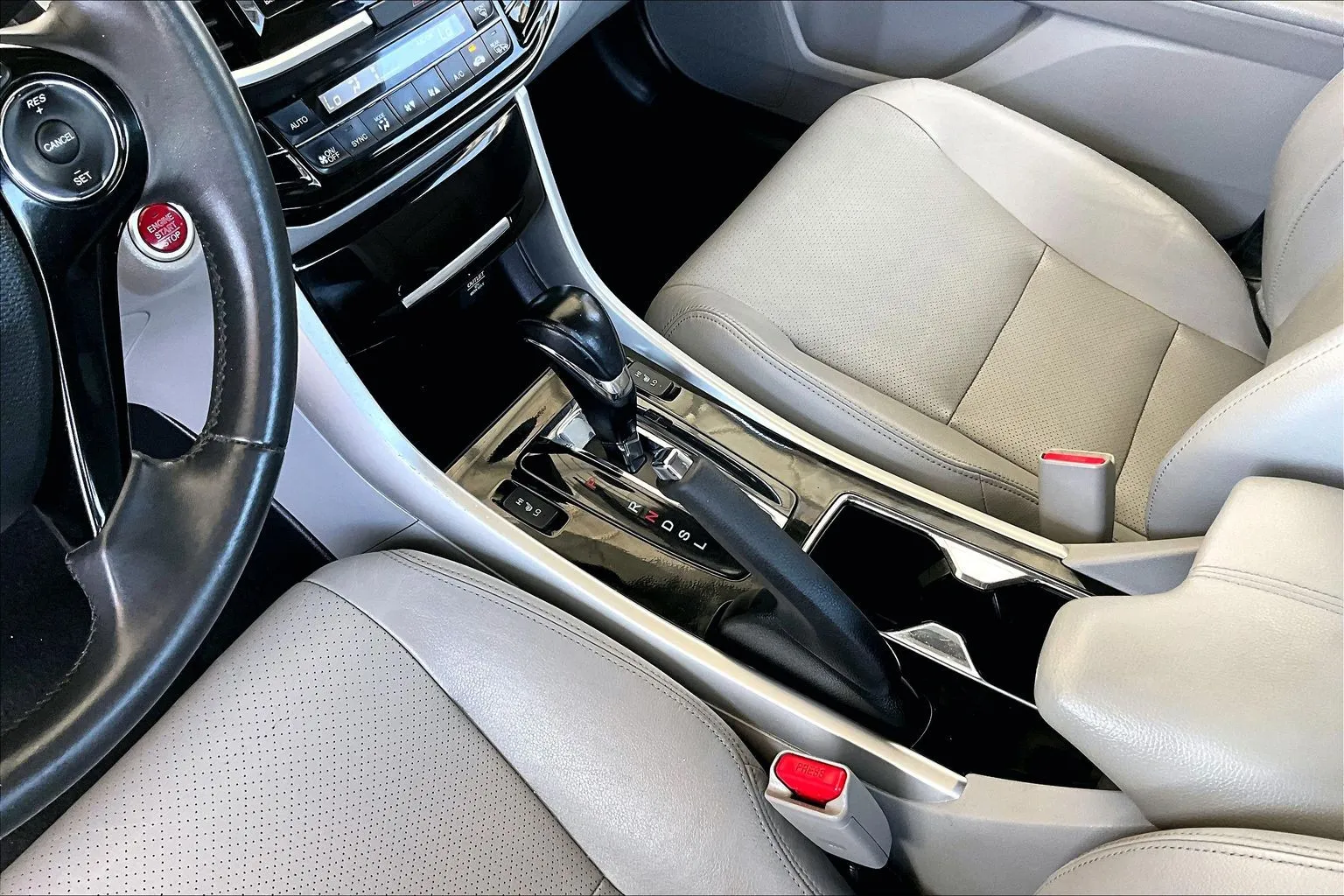 Honda Accord photo 15