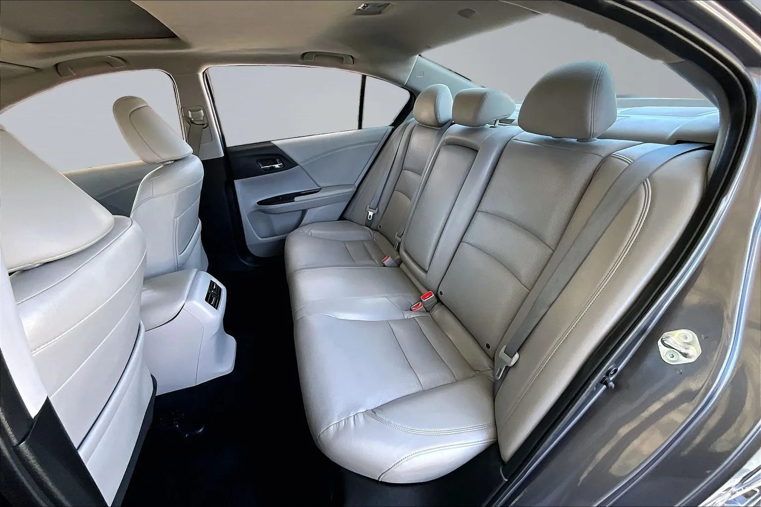 Honda Accord photo 19