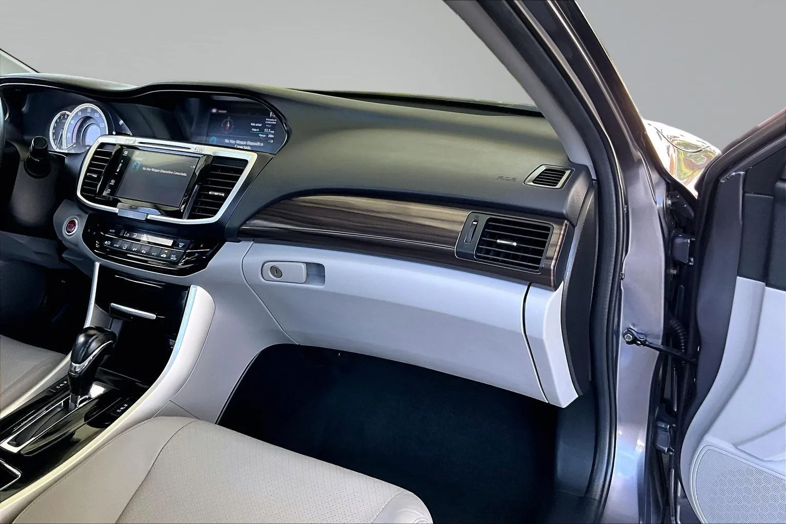 Honda Accord photo 23