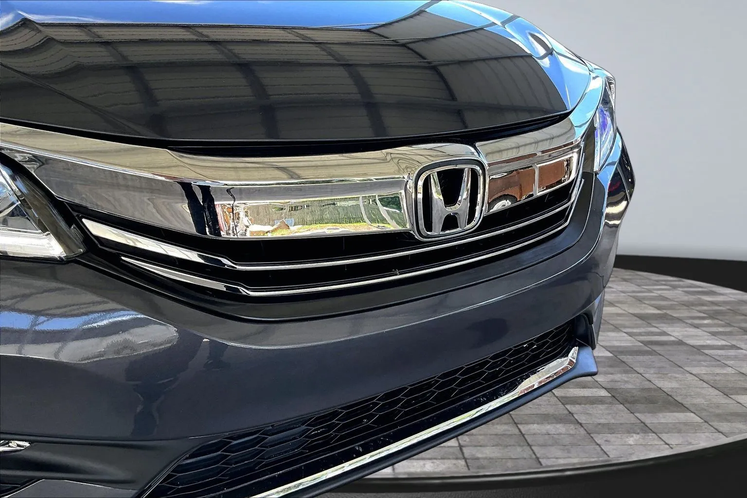Honda Accord photo 30