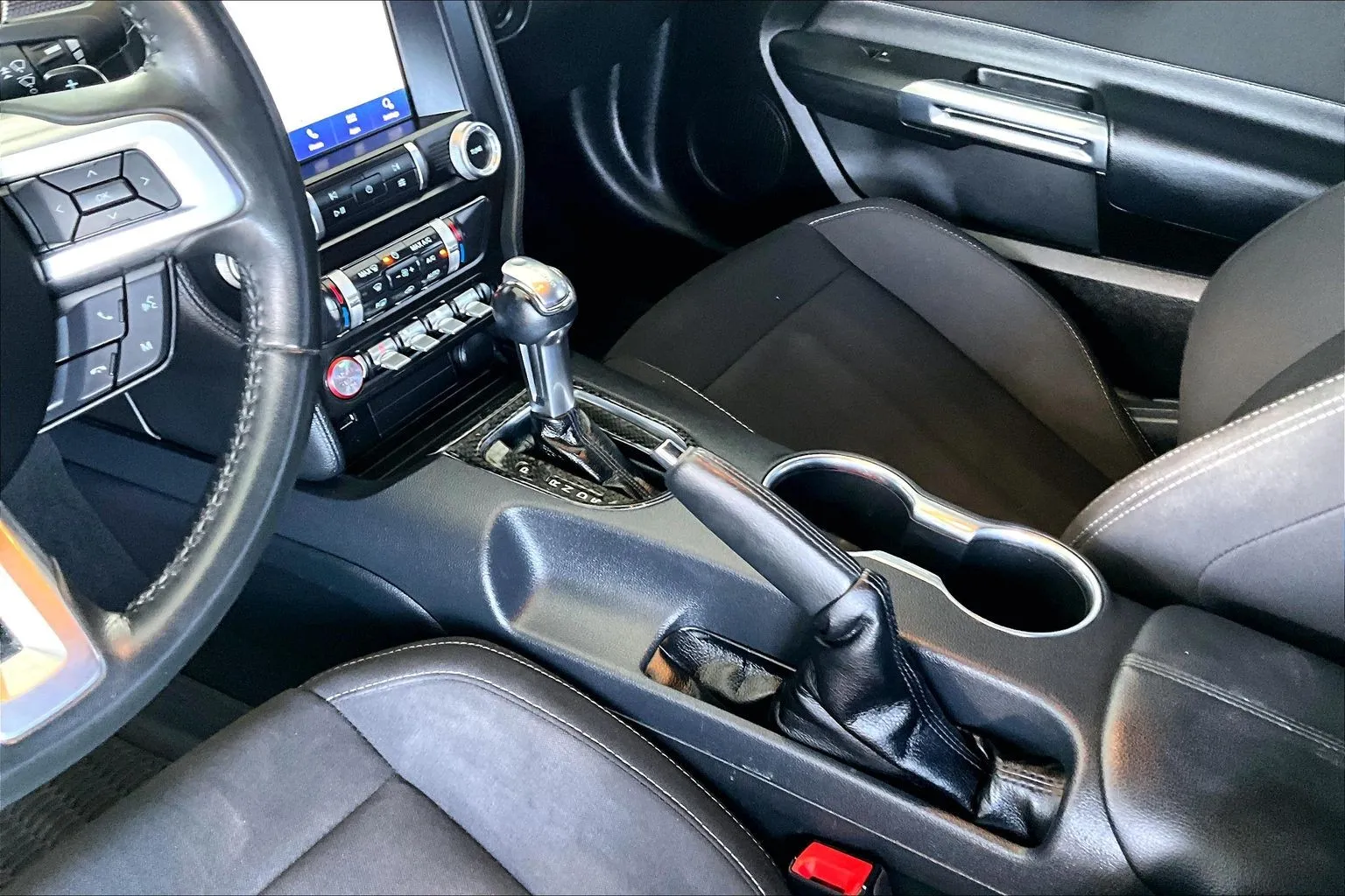 Ford Mustang photo 15