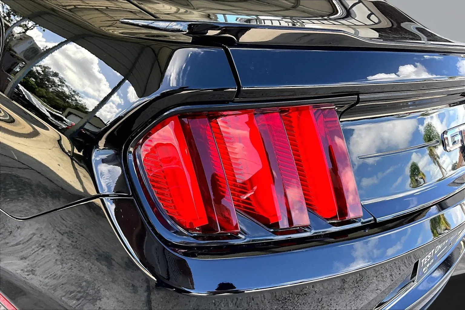 Ford Mustang photo 20