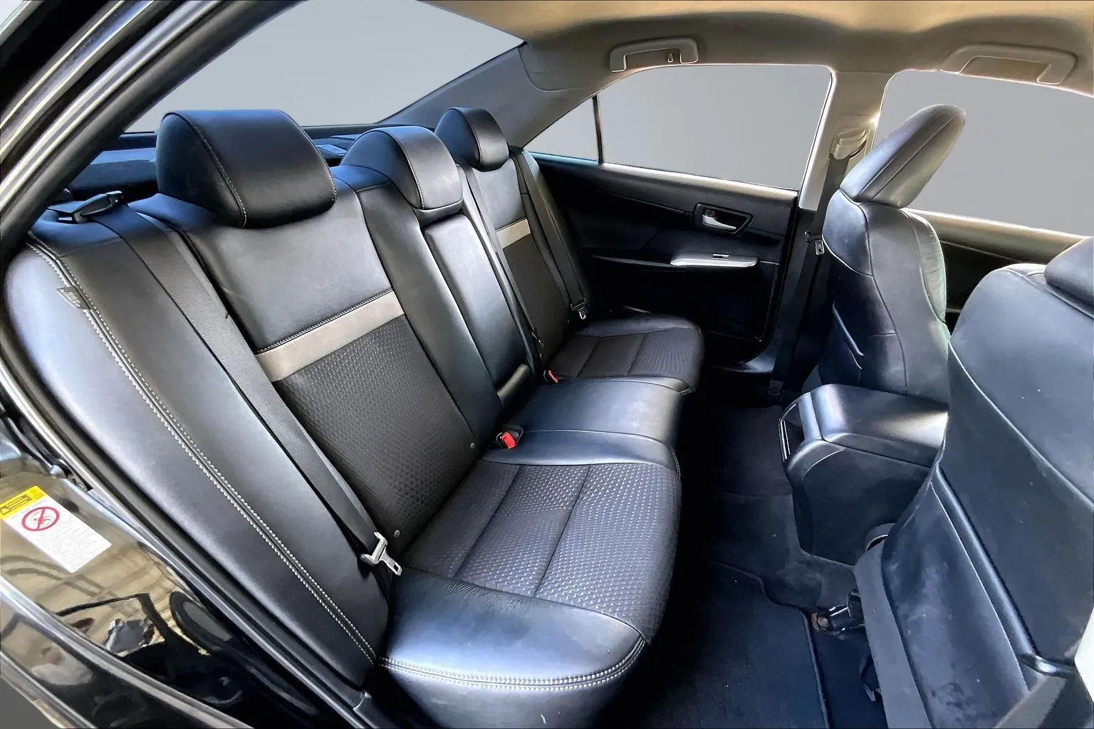 Toyota Camry photo 21
